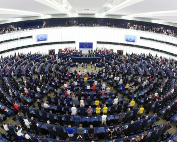 Резолюция Европарламента по Беларуси призывает продолжать поддерживать ЕГУ